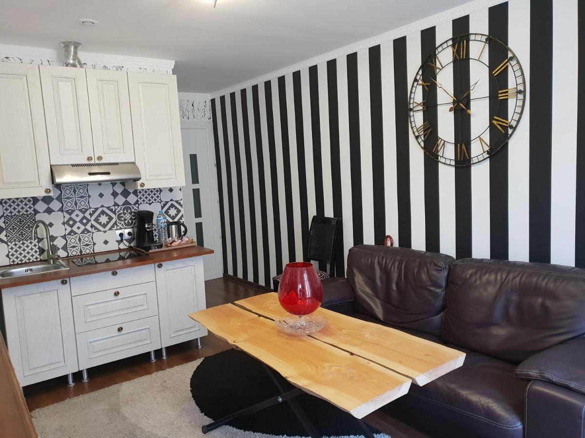 Centre Avec Garage Sur Demande Apartamento