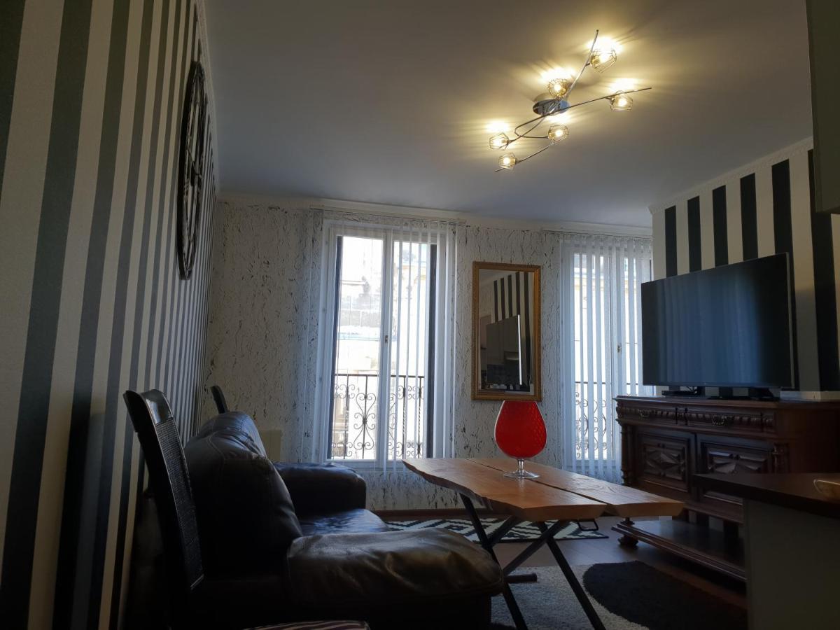 Centre Avec Garage Sur Demande Apartamento