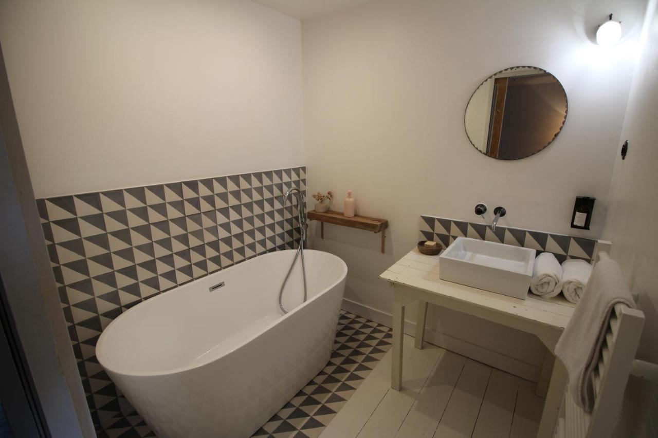 L'escapade Bordelaise - Cote De Ville Bed & Breakfast