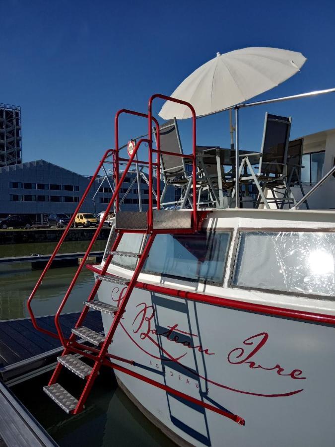 Botel Le Bateau Ivre *