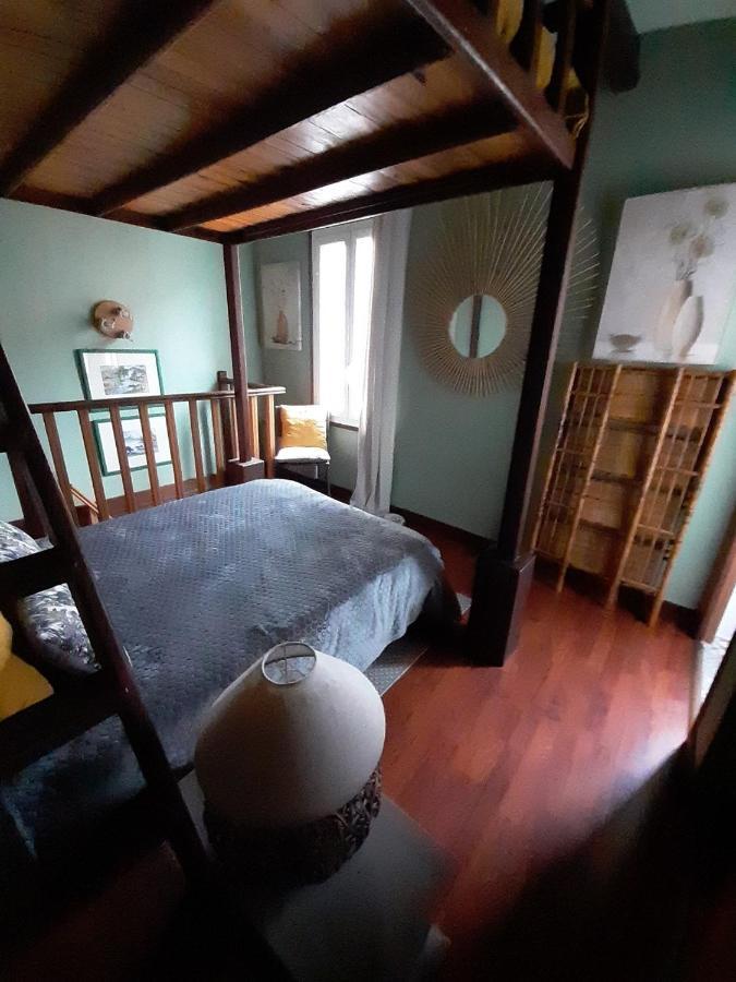 Apartment Joli Petit Loft Dans Echoppe Pierre Centre-ville Bordeaux