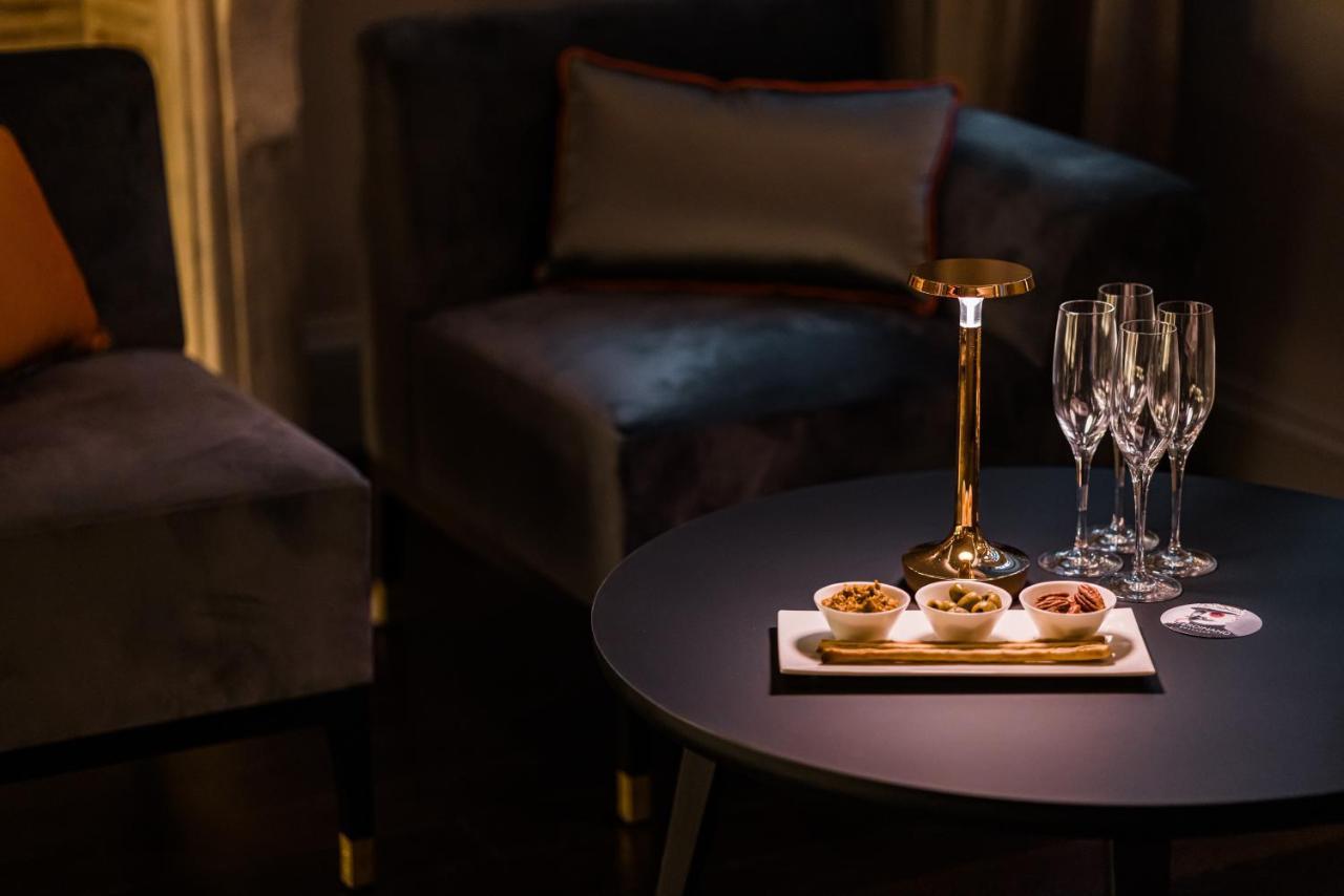 Foch Boutique & Hotel