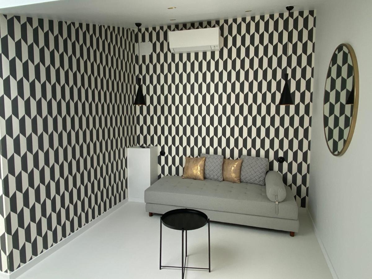 Le Confidentiel Sainte Catherine Apartment *