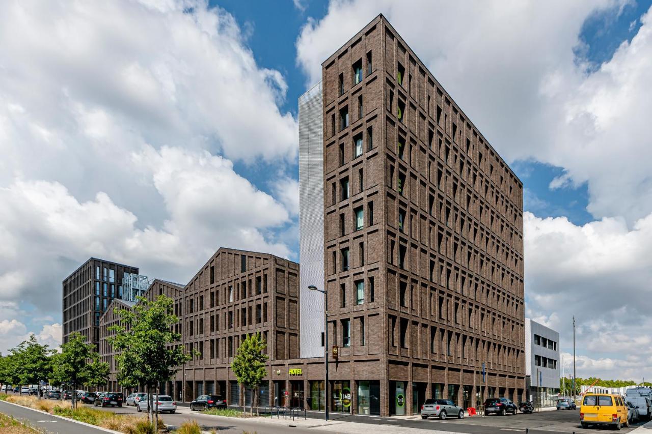 Bassins A Flot Hotel Bordeaux