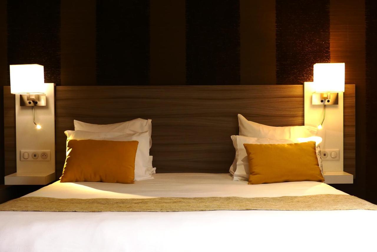 Contact Le Provencal Hotel