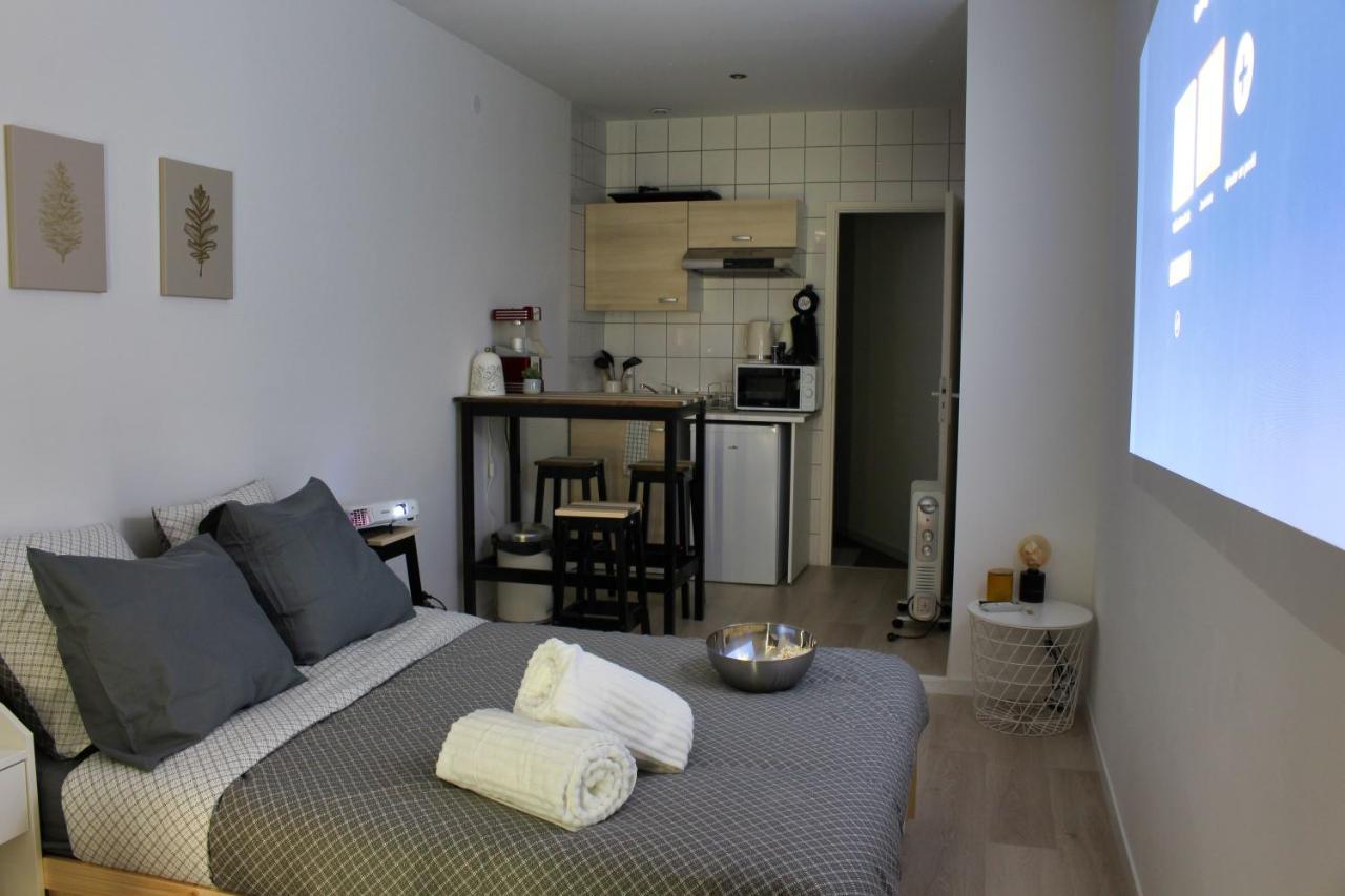 Appartement Studio Vidéoprojecteur&popcorn - Proche Victoire Bordeaux