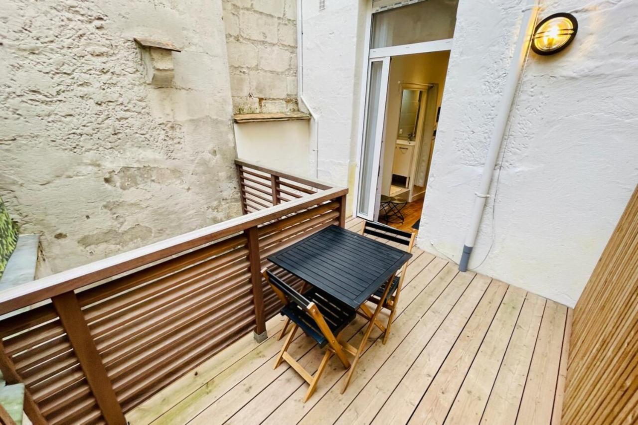 Nice Studio With Furnished Balcony In A Dynamic District Apartment