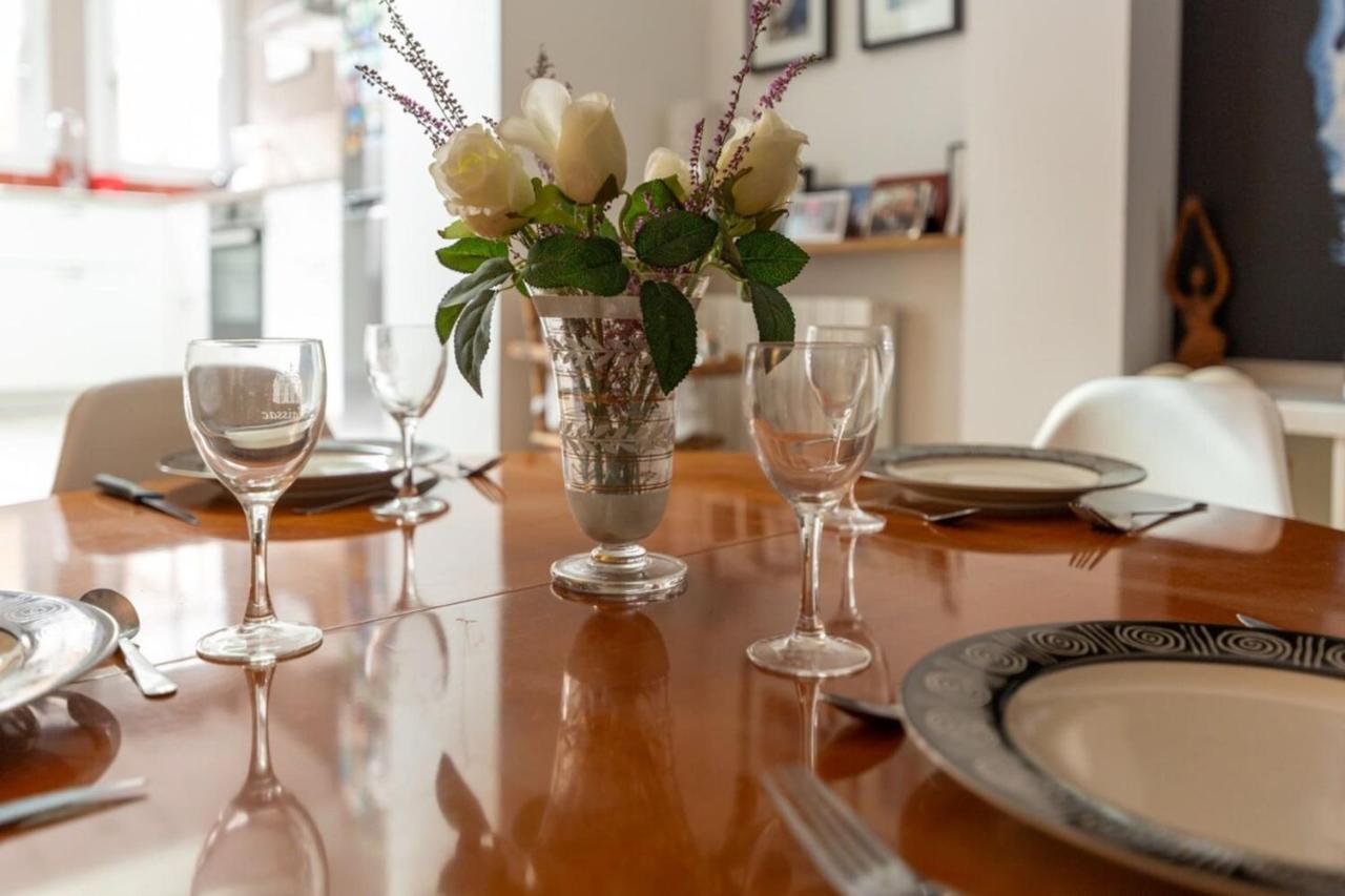 Furnished Near Palais De La Justice With 2 Bedrooms & A Garden * Bordeaux