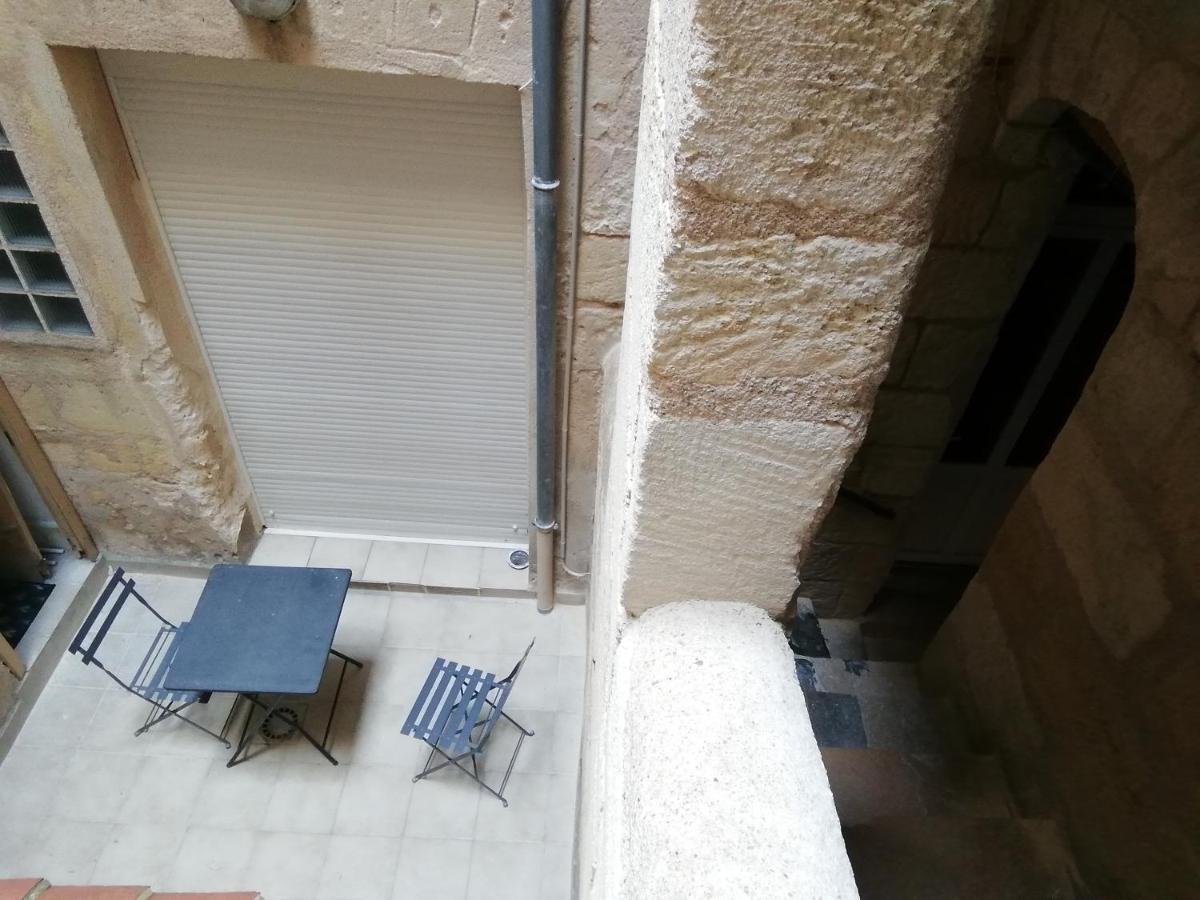 Apartment : Grand Cosy Avec Cour Privative