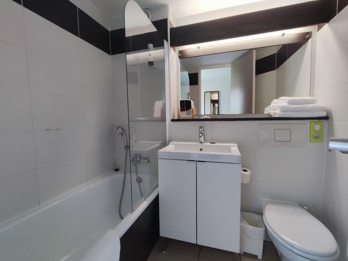 Contact Le Provencal Hotel Bordeaux