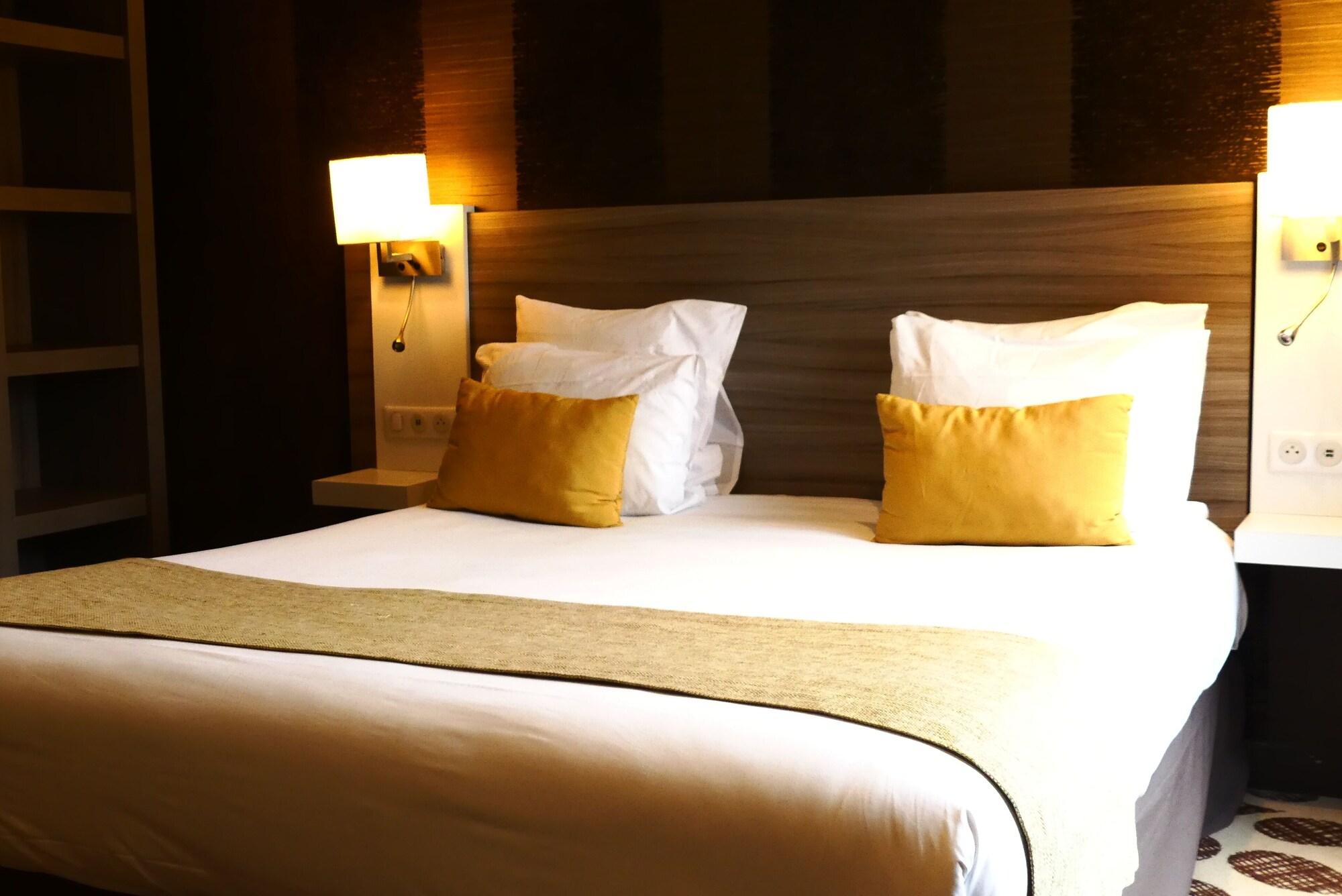 Hotel Contact Le Provencal 3*