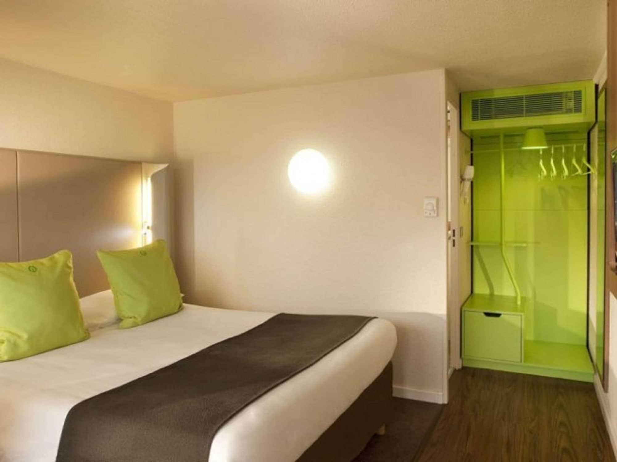Hotel Campanile - Le 3*