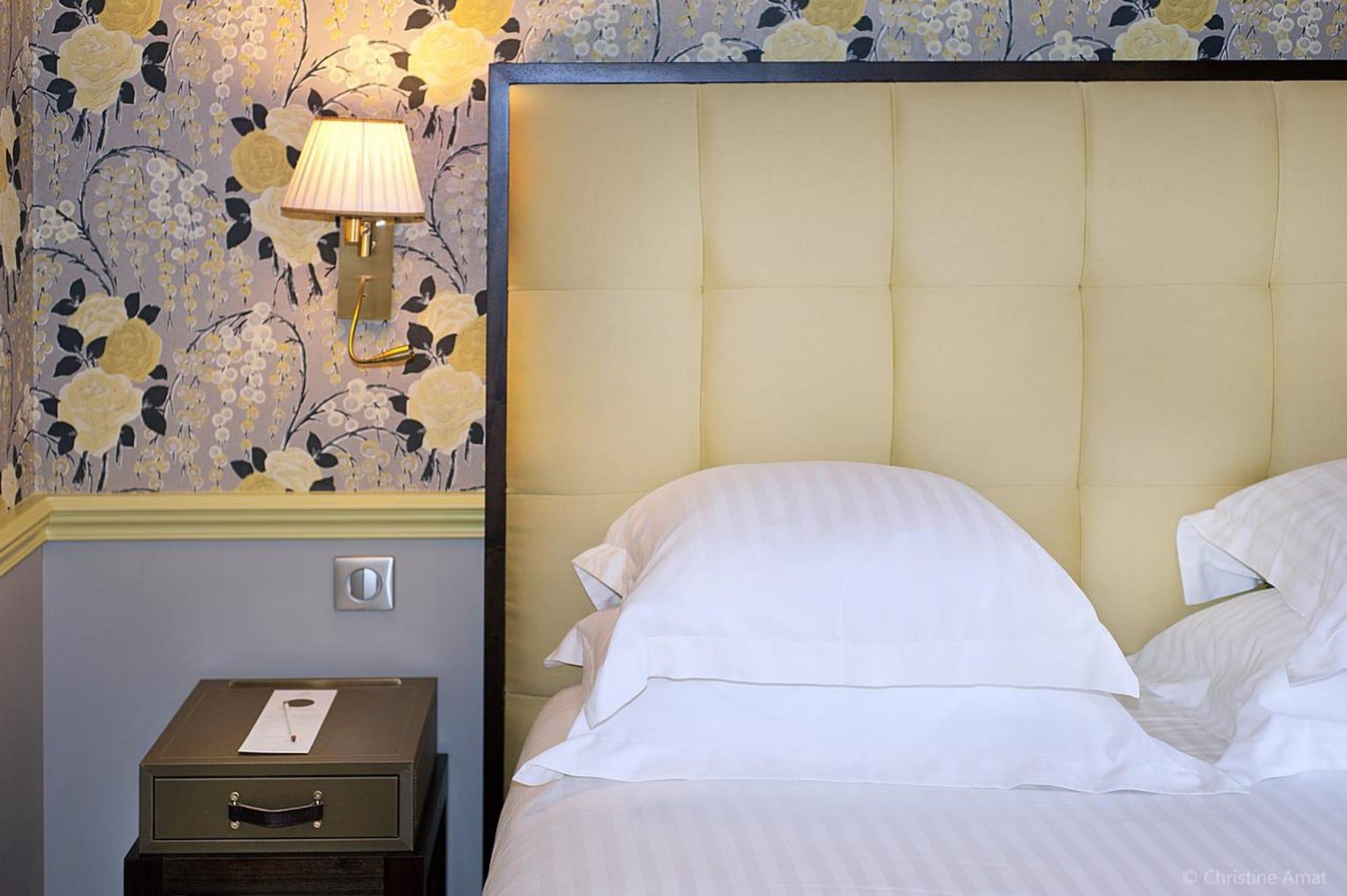 De Seze & Centre Hotel