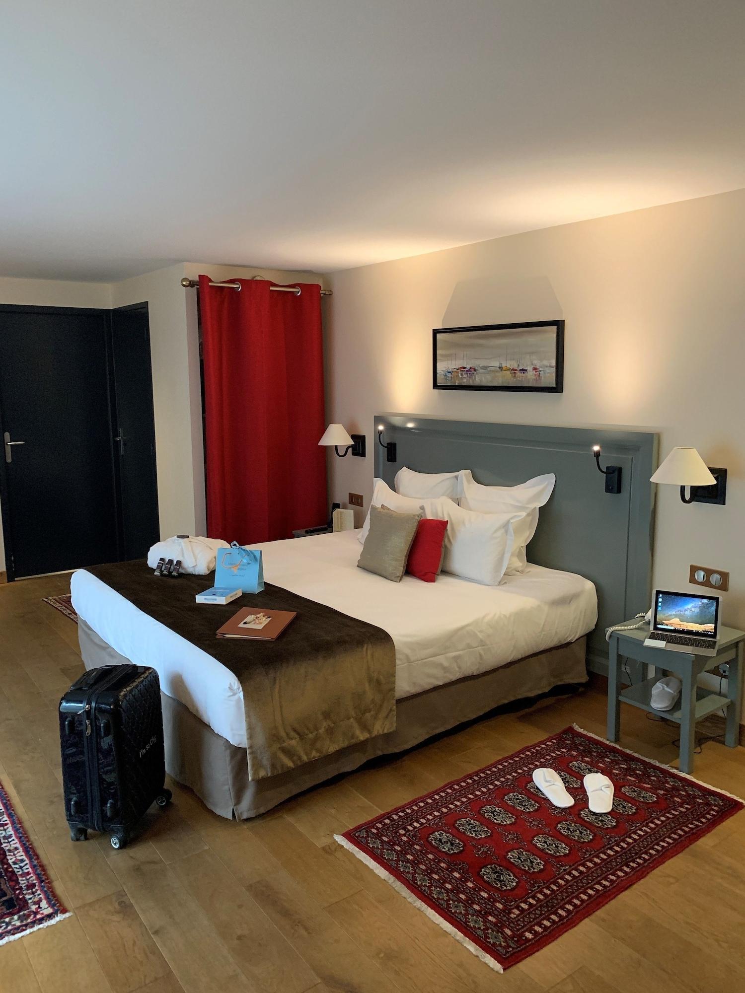 Khách sạn Vatel 4*
