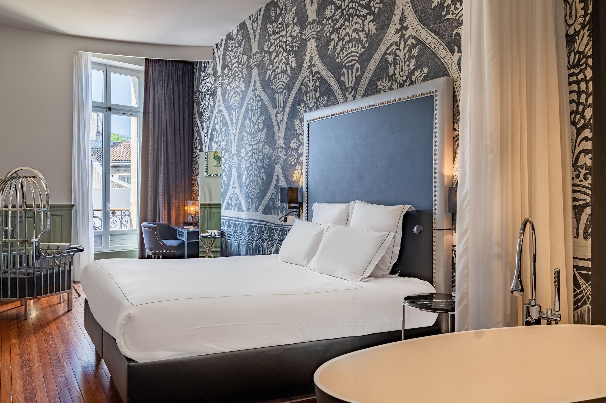 Le Palais Gallien & Hotel 5*
