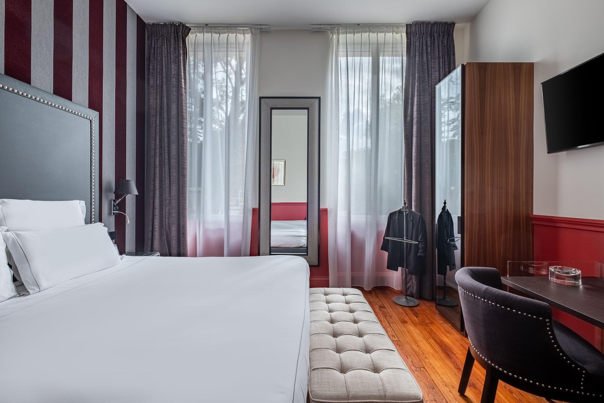Le Palais Gallien & Hotel 5*
