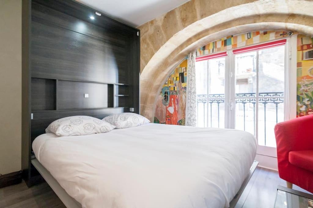 En Place De La Bourse Apartment