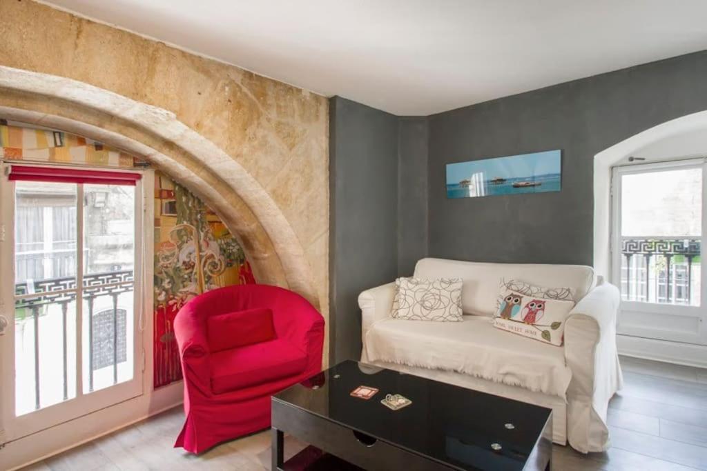Apartment En Place De La Bourse *