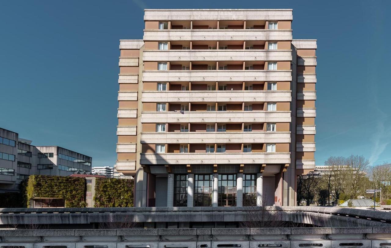 Uxco Grenad'inn Apartment
