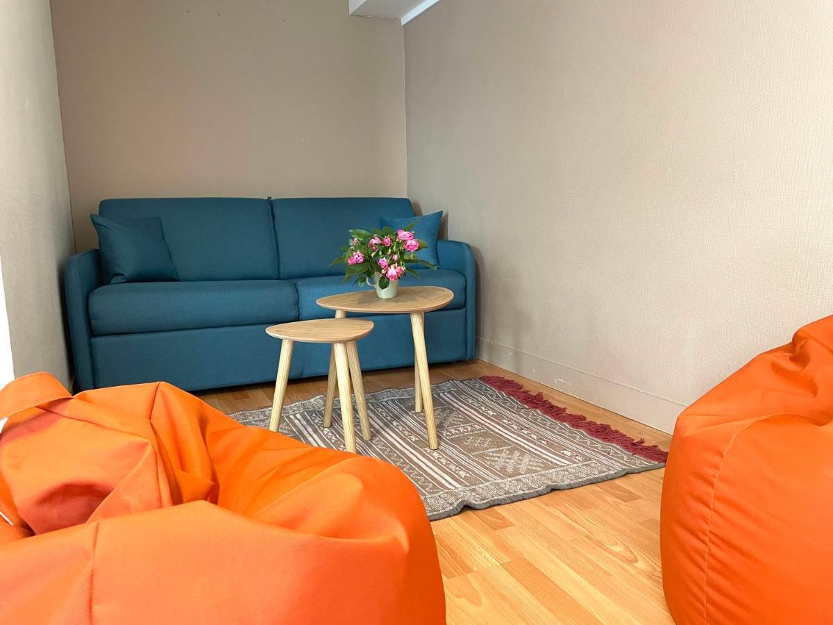 Apartment Cool Center Floral *