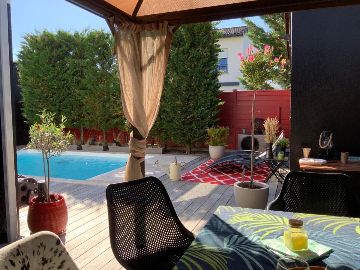 Villa La Dolce Moderne Avec Piscine Chauffée à Caudéran *