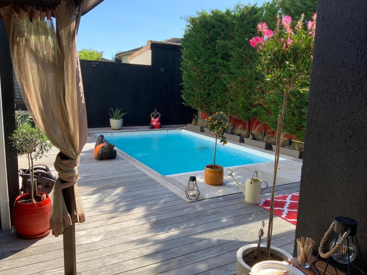 Villa La Dolce Moderne Avec Piscine Chauffée à Caudéran *