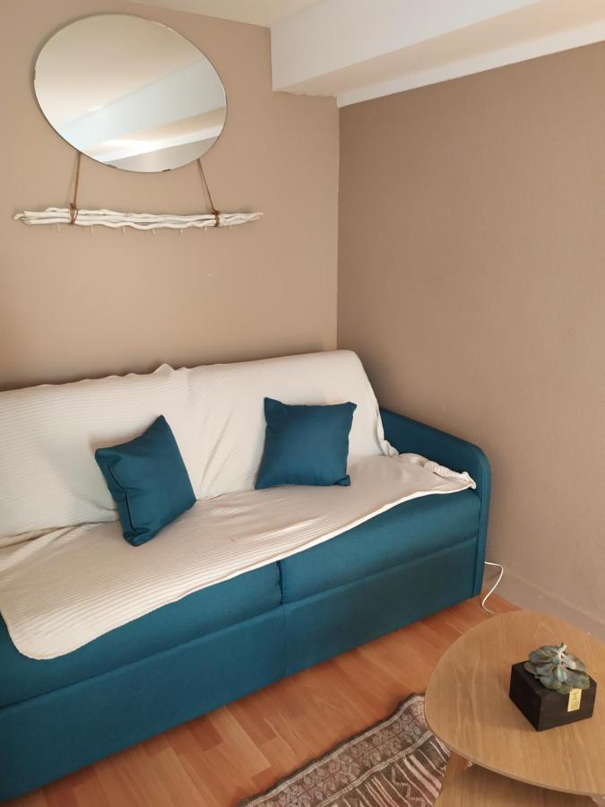 Cool Center Floral Apartment