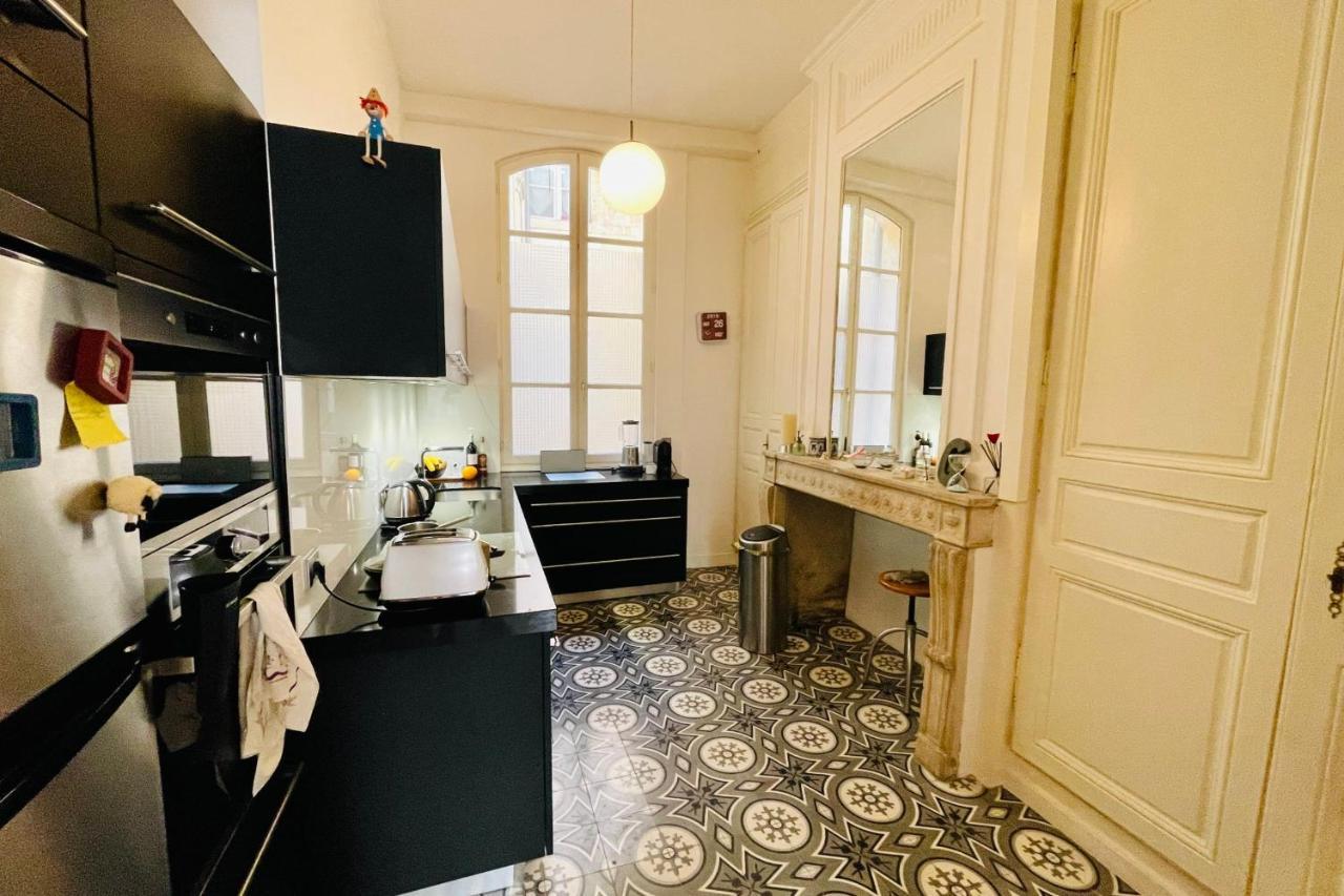 Apartment T4-wohnung Im Herzen Des Alten In Der Nähe Aller Annehmlichkeiten Bordeaux