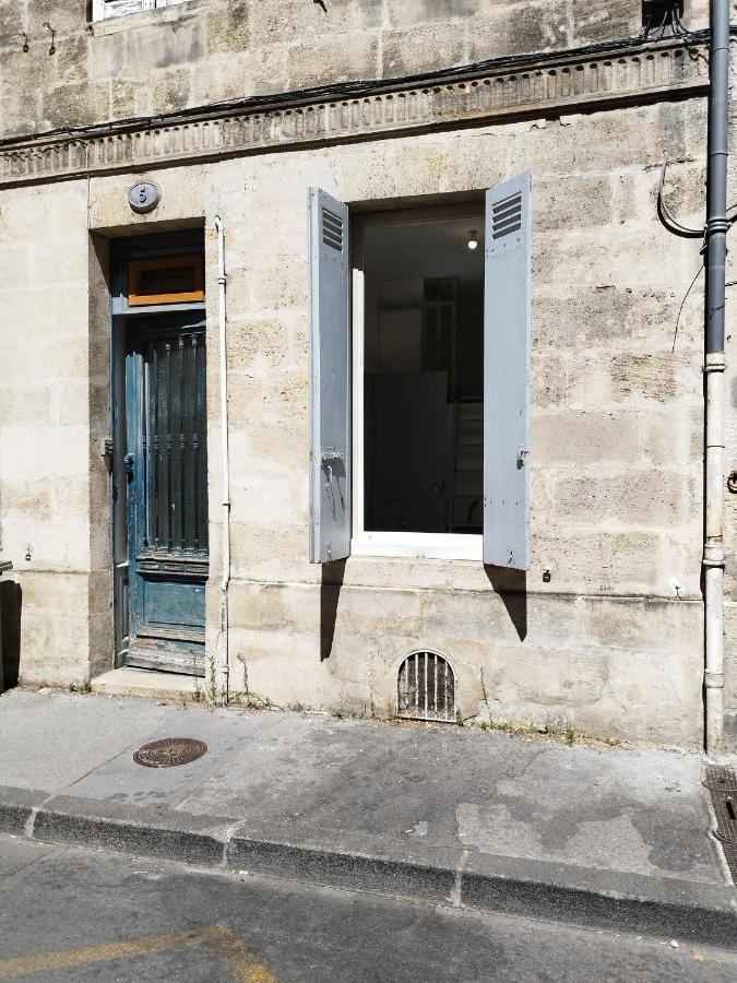 Petit Studio Idealement Place! Apartamento *