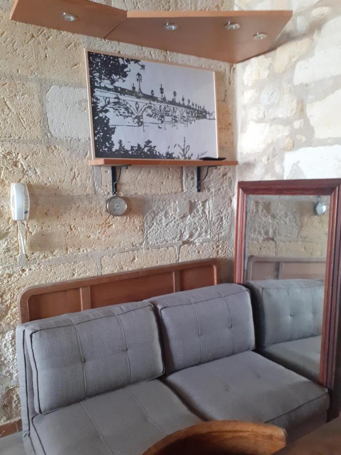Chartrons Superbe T2 Avec Terrasse * Bordeaux