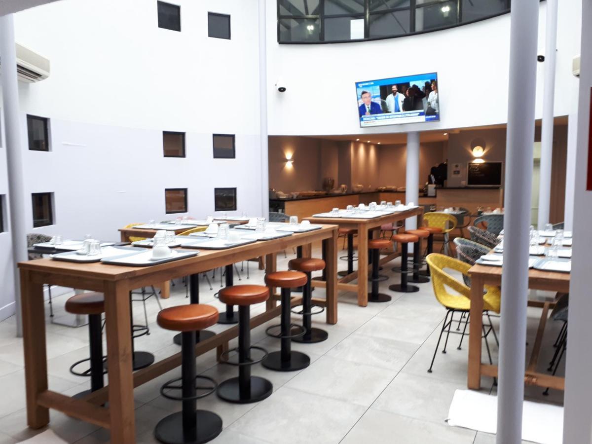 Victoria Garden Centre Aparthotel 3*