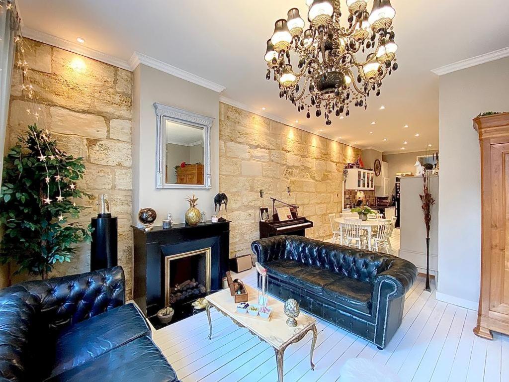 Grand Haussmanien De Standing Avec Jacuzzi Terrasse Et Parking En Hyper Centre * Bordeaux