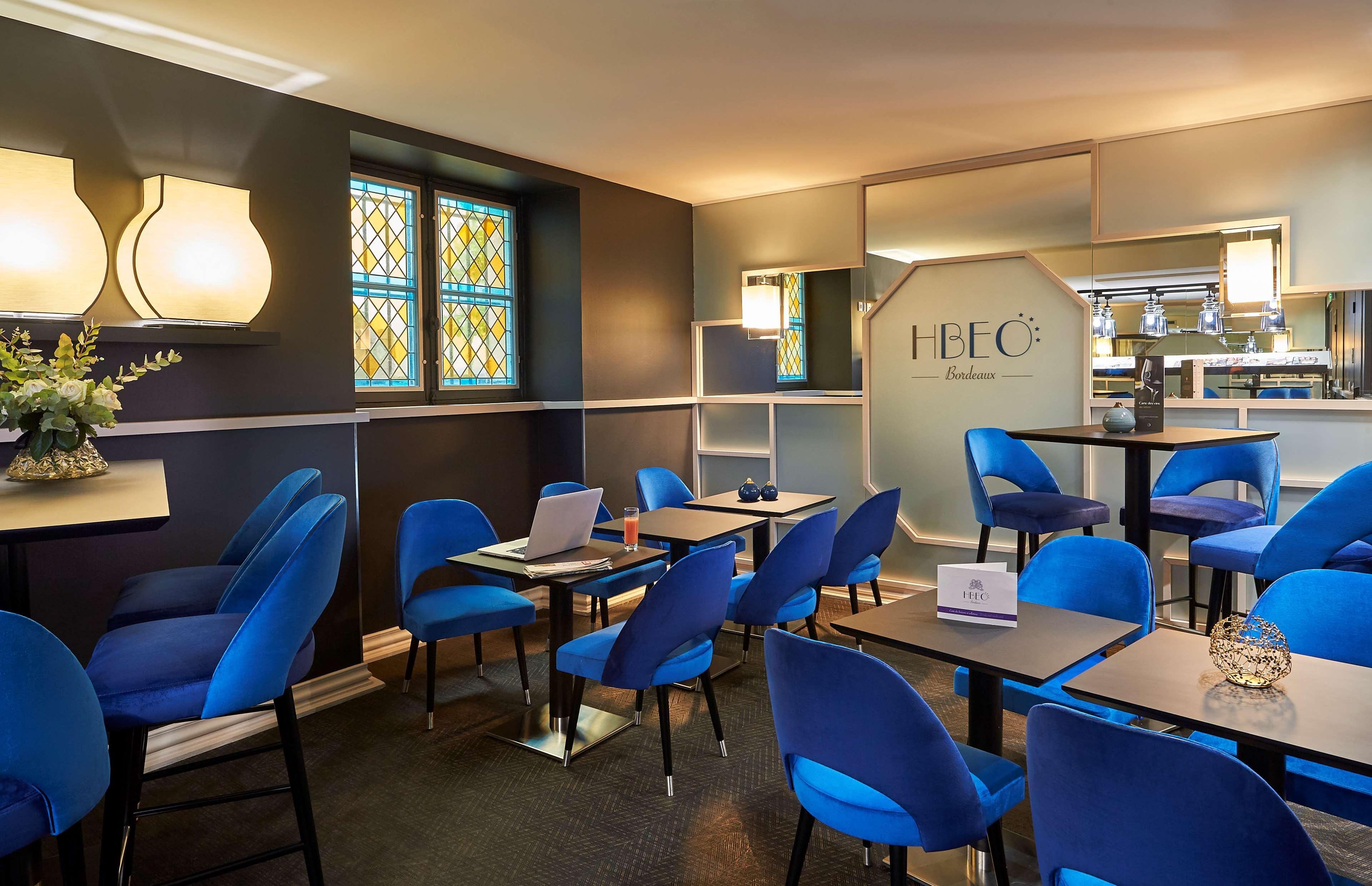 Khách sạn Western Premier Hbeo Centre 4*