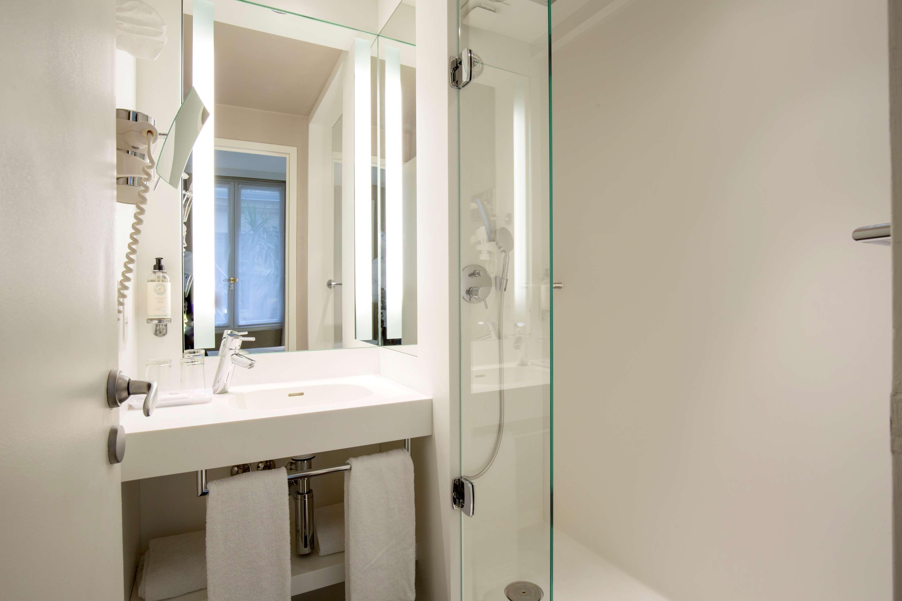 Western Grand Francais Hotel 3*
