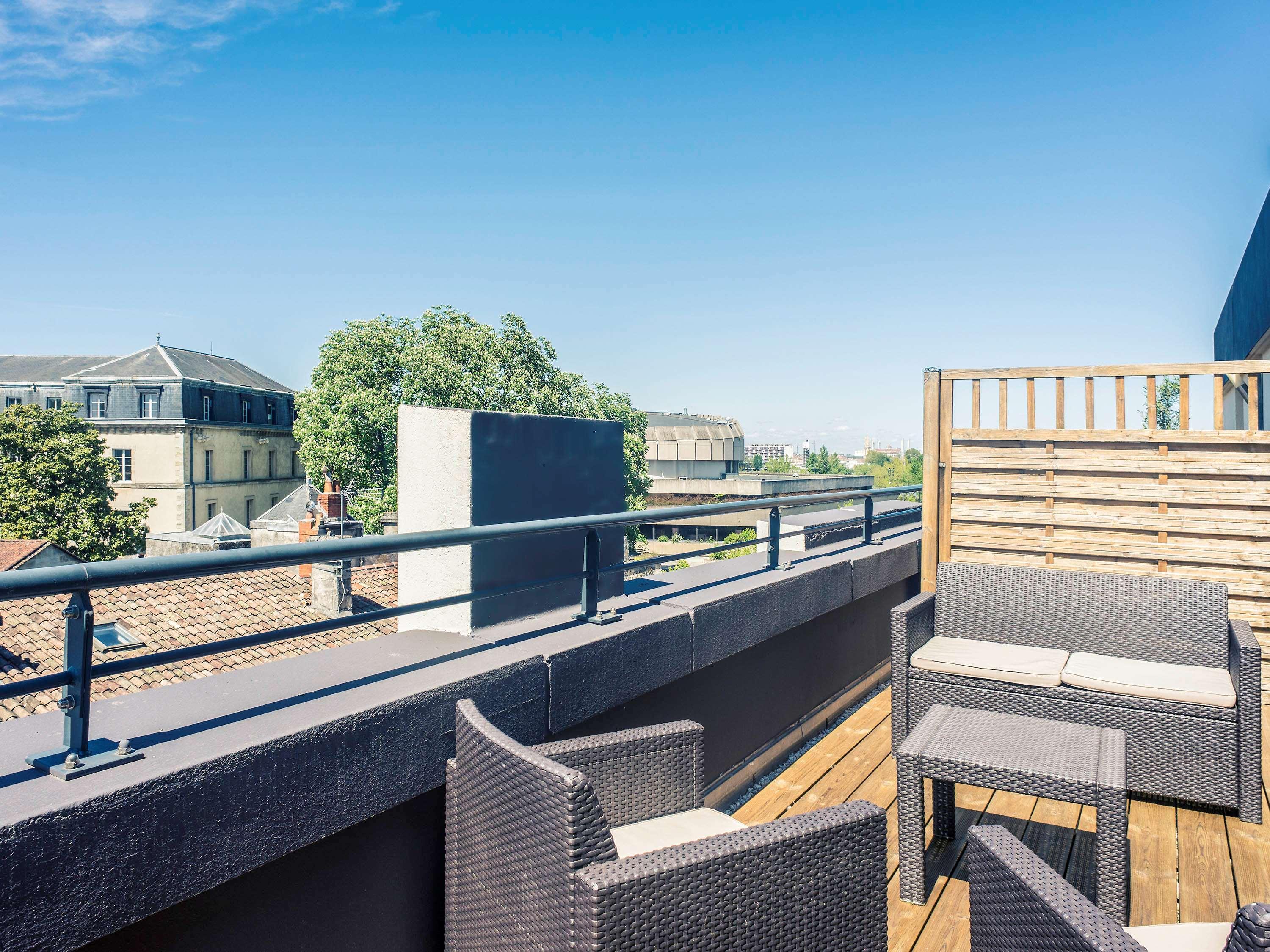 Novotel Centre Gare Saint Jean 4*