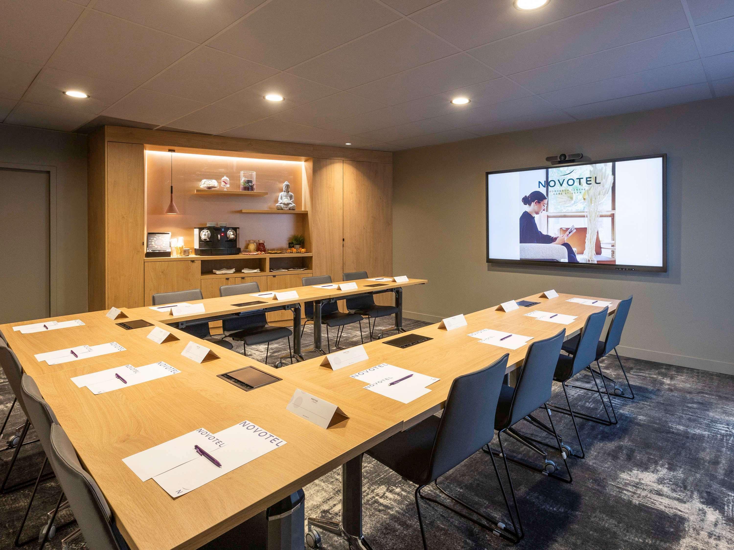 Novotel Centre Gare Saint Jean Hotel 4*
