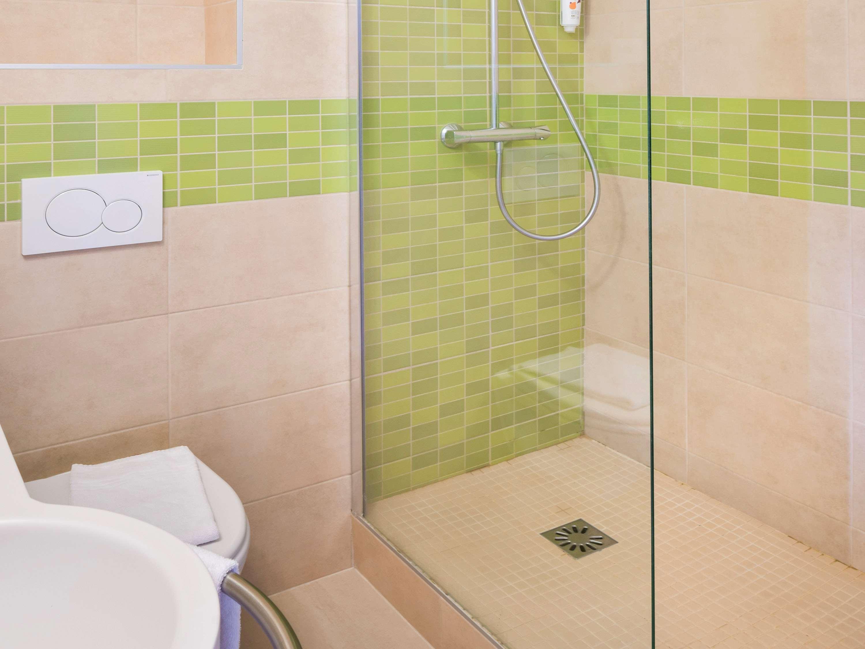 Ibis Styles Gare Saint-jean Hotel