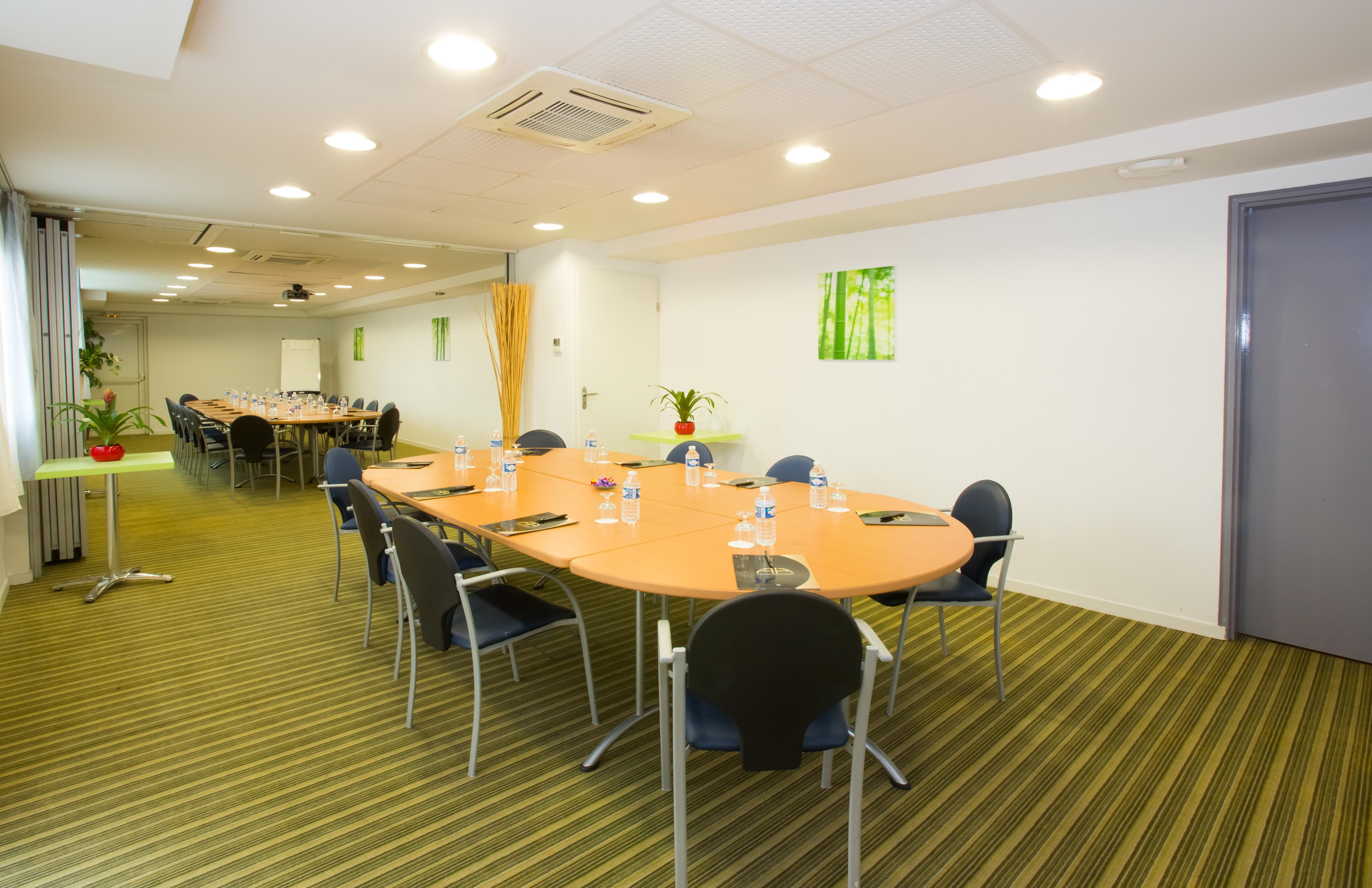 - Parc Des Expositions Aparthotel Bordeaux