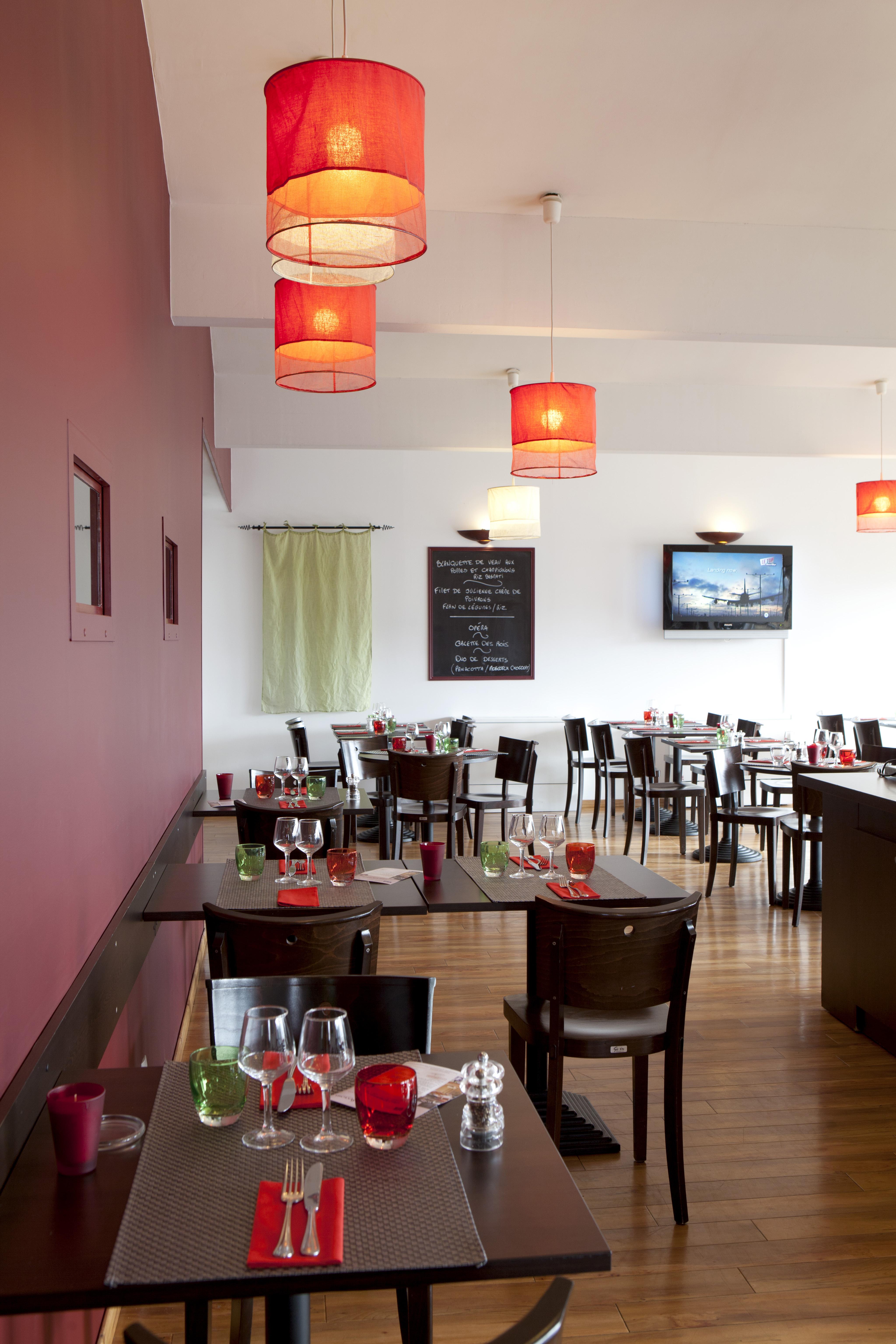 Sure By Western Hotel 3*