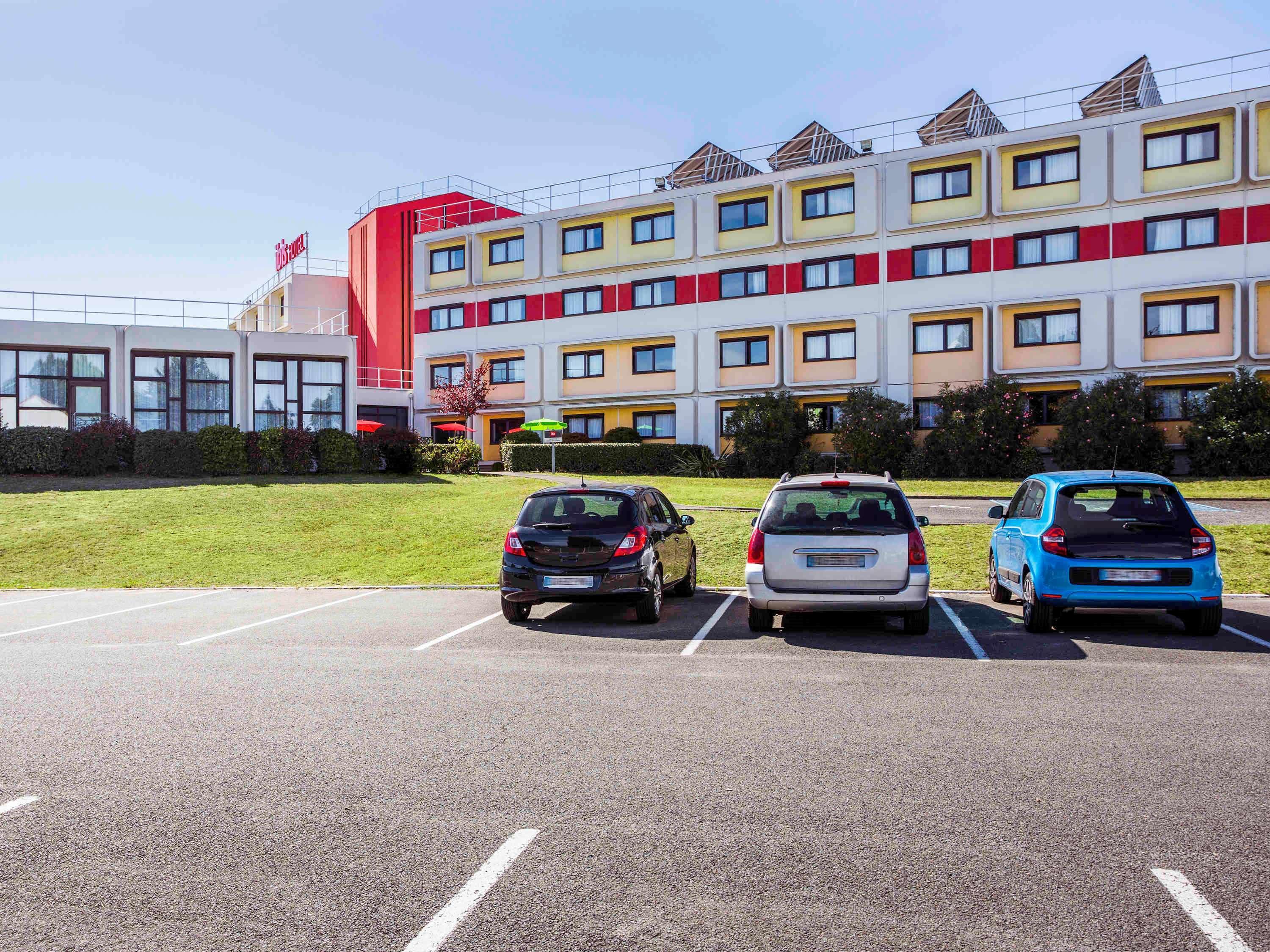 Ibis Hotel 3*