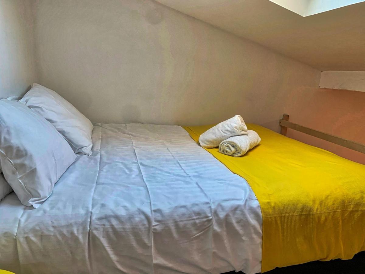Magnifique Avec Patio - Duplex Proche Tram Hotel