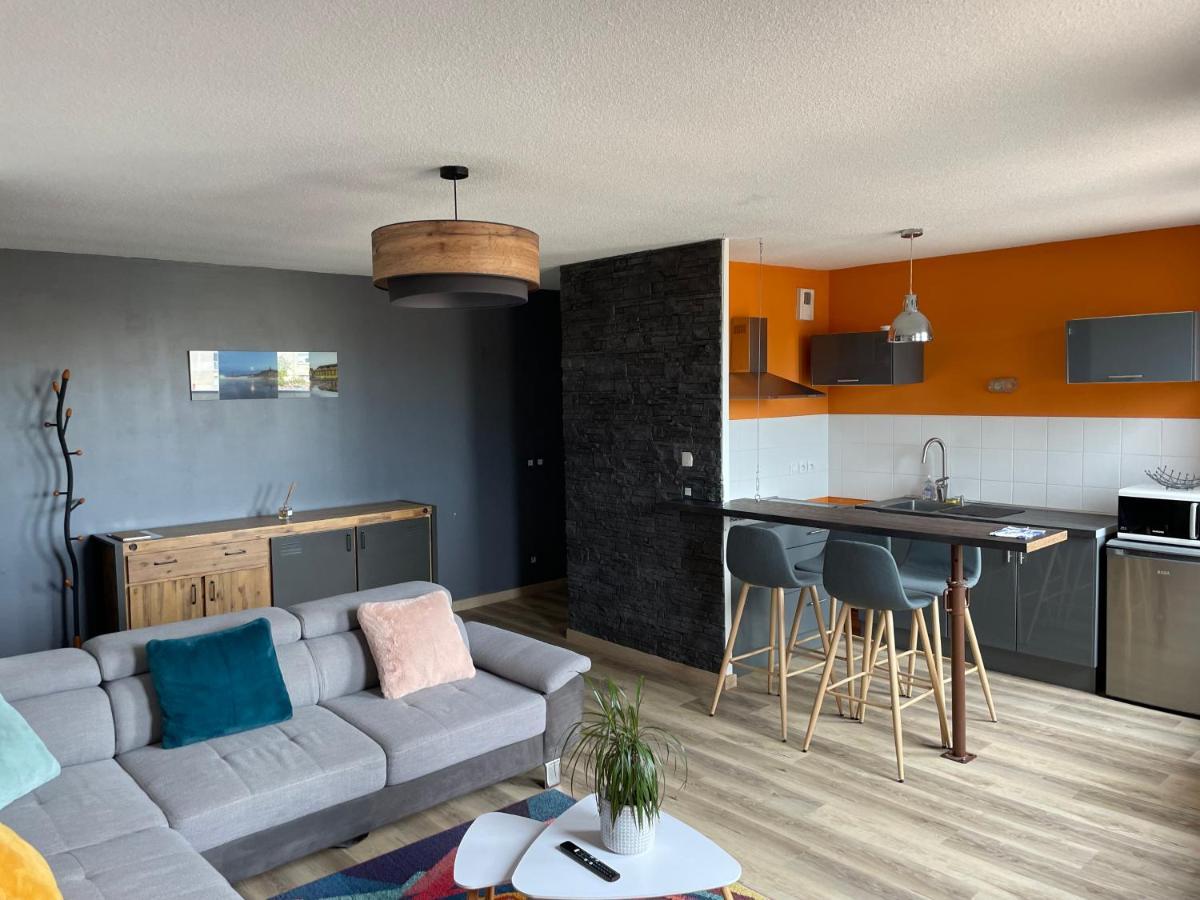 Dernier étage, Balcon, Parking Gratuit ! Appartement Bordeaux