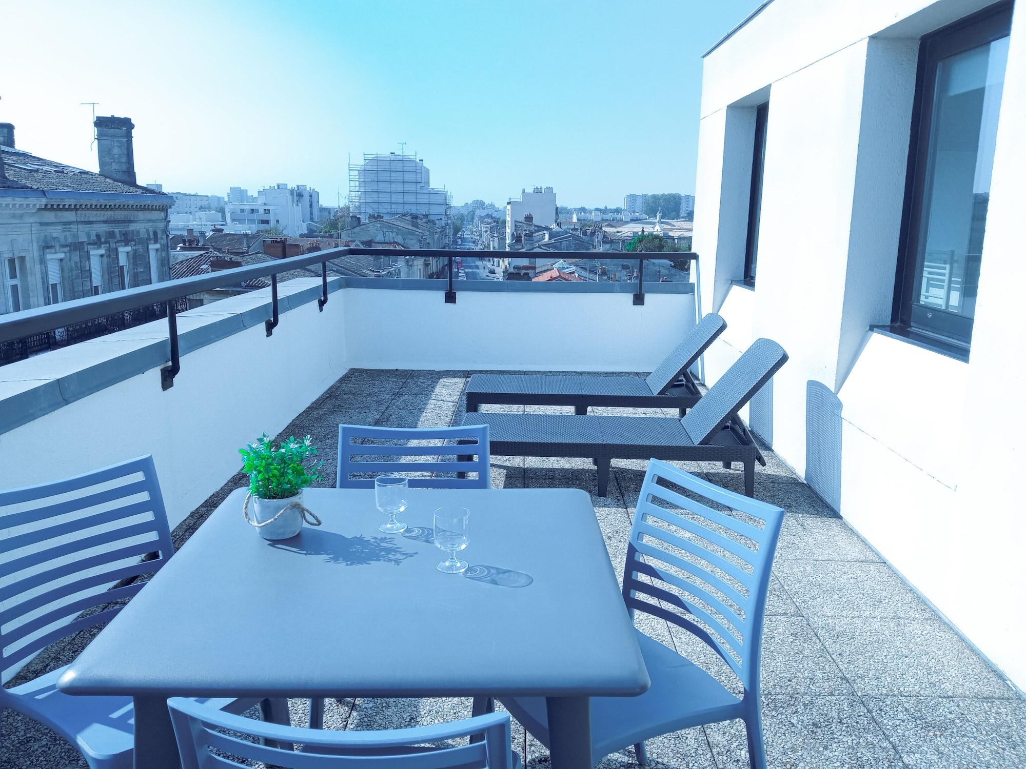 Victoria Garden Centre Aparthotel 3*