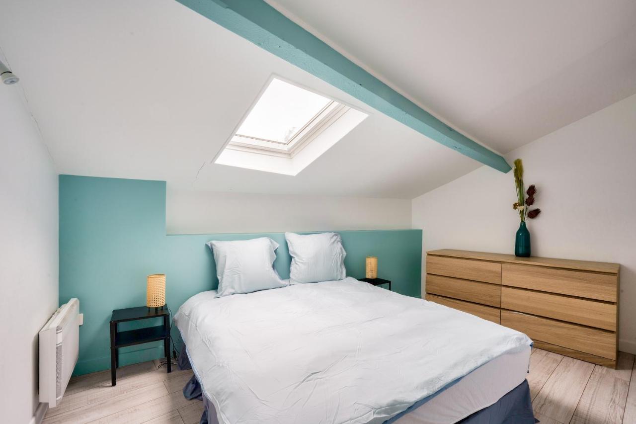 Apartment : Superb Near St-jean Station