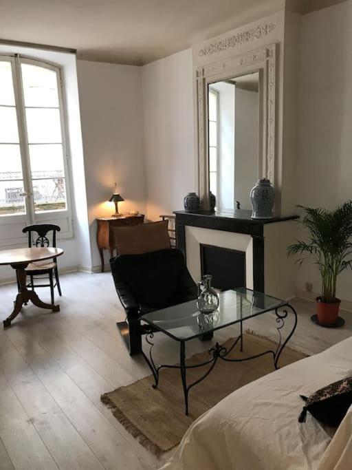 F2 De 65 M2 Dans Le Triangle D'or De Apartment