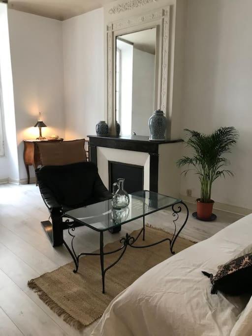 F2 De 65 M2 Dans Le Triangle D'or De Apartment *