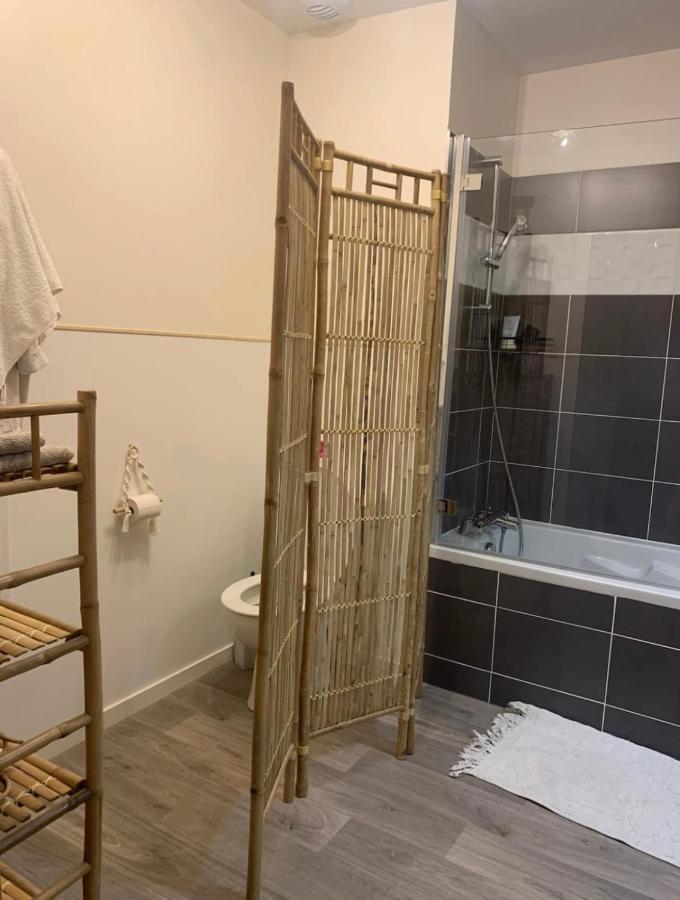 Apartment Nice 64 M With Balcony Near The Train Station