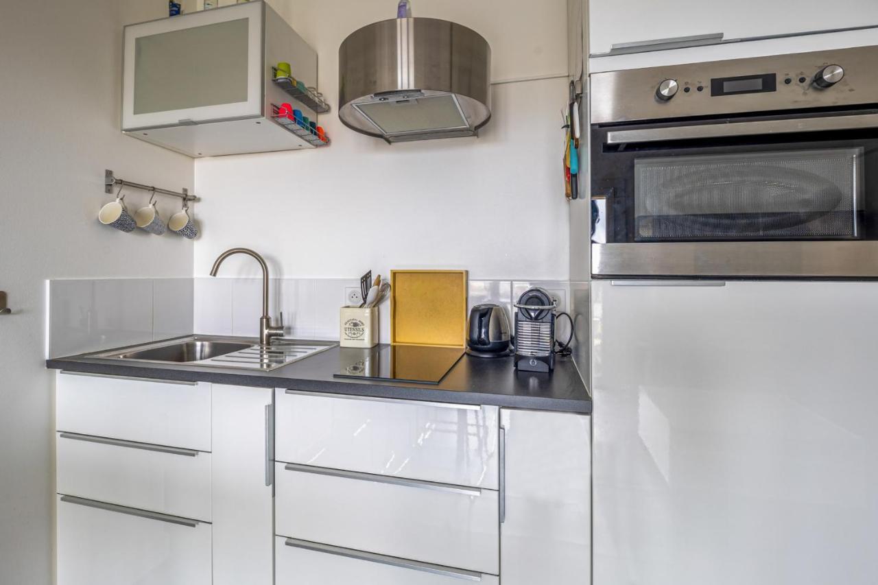 And Modern Flat With Balcony And Parking In - Welkeys Apartment
