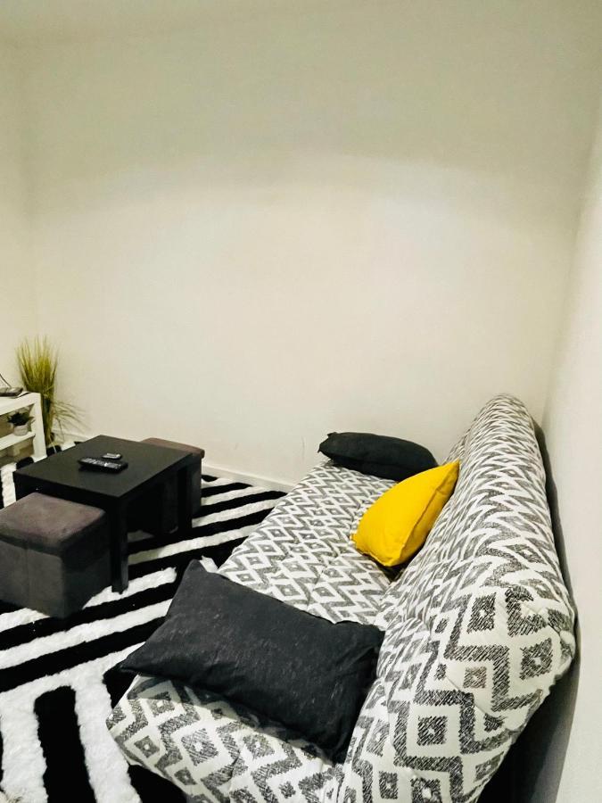Studio Avec 25m2 Renove A 5 Min De La Gare Bordeaux