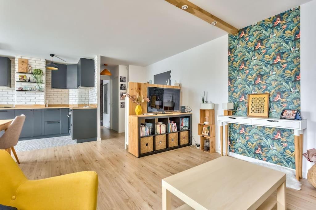 Super T2 En Centre Avec Terrasse Et Parking * Bordeaux